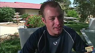 i love how chelsea zinn takes double penetration in 3some. milf rides cowgirl and doggystyle with lovers rough