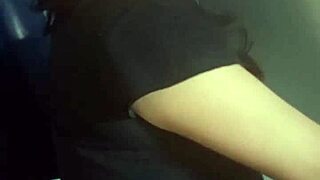 Putiesposa enfiestada termina empinada poniendo cuernos consentidos en fiesta al aire libre