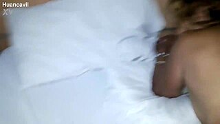 Le Gusta Que La Cogan De Esta Manera A Mi Madura in Intense Doggystyle Penetration