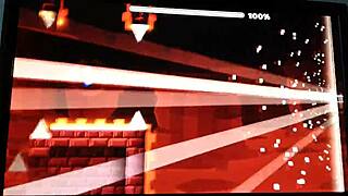 Brazilian gamer plays Fingerdash level to Venom music with adventurers in Geometry Dash