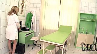 Will hot doctor Sophia Knight explore her pussy deeply using a speculum in the hospital?