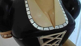 Big Ass And Big Tit Milf Robbye Bentley Gets Fucked