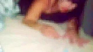 deixei os dois gozarem dentro de mim