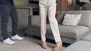 Kinky Homemade Action as Sister-in-Law Offers Tight Pussy After Drinks in Lobby