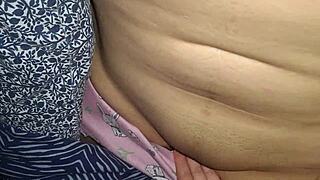 la mujer de mi t�o me mando esto mientras yo estaba en el cuarto de al lado