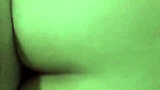 Girlfriend engages in intimate sex session