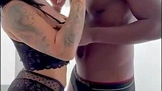 Esse moreno safado é tão gostoso 😏