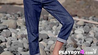 Sexy tanya vais exposed hot naked body and sexy milf enjoyed hot bodies.