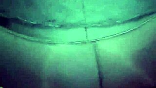 Señora Nalgona Shows Off Mature Ass In Shiny Spandex