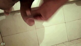 Masaje antes de entrar a la ducha, feel my Peruvian body relax with this touch.