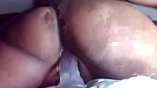 Horny Ebony Squirting Orgasm