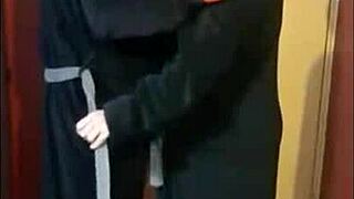 i tricked my girlfriend with a blindfold then filmed her sucking and fucking my cock leading to creampie