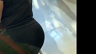 Nalgona with that big ass voyeur view 😏