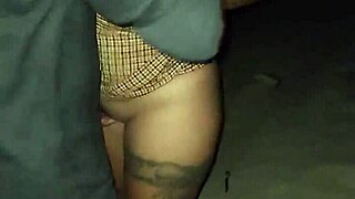 Manoseada y exhibida en playa publica with fingering and pussy play!