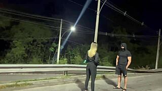 Corno leaves wife comfortable with endowed guy on Av Brasil