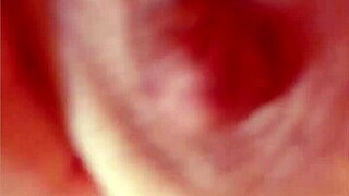 gretala si pizzica il capezzolo with her big natural tits