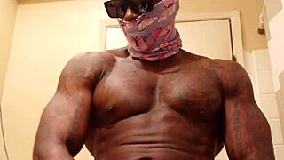 Bbc Worship With Hallelujah Johnson As Muscular Bodybuilder Dominates In Solo Fetish Scene