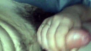 moja sylwia my girlfriend gives outdoor public handjob to amateur friend