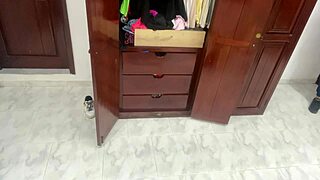 CULONA MADRSTRA PILLADA EN SU MOMENTO INTIMO!