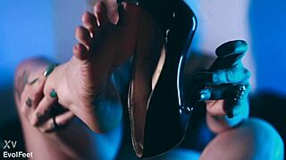 Dominant Latina Marilou Delivers Intense Foot Worship And Masturbation With Horny Queen