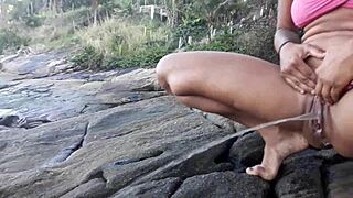 i caught three hot girls peeing on the beach with paty bumbum melissa devassa arlequina do funk