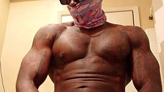 Bbc Worship With Hallelujah Johnson As Muscular Bodybuilder Dominates In Solo Fetish Scene