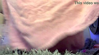 Amateur Bbw Teen 18+ with Big Ass and Big Tits Squirts While Fucking Her Pussy Homemade