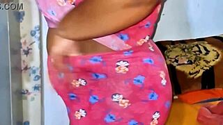 my ebony wife with big natural tits and huge ass gets naked outdoors passing hidratante