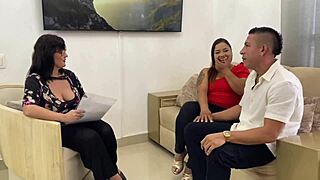 Whoa, this couple's psychological therapy turns into a wild threesome blowjob session 😏