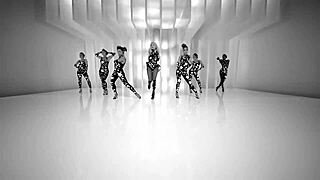 Ariana Grande - Focus