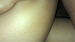 Wifi vale ladke ne payment collect karte hue madam ko armpit lick kiya aur pussy gape karke cum diya