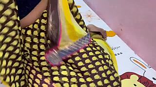 Desi Bhabhi In Saree Hot Dirty Sex With Hindi Audio Featuring Blonde Brunette Redhead Hairstyles.