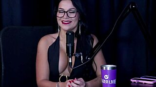 I love giving my ass it makes me happy when I drink I gave tips for anal sex and I've fucked 15 at once in gang bang with Belinha Baracho.