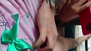 Hey hijastra, why are you seducing me in that pijama? Now I'm manoseando your big ass and feet all over.