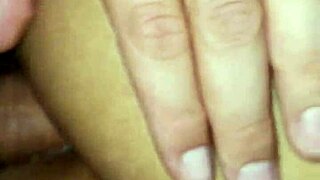 Mi vecina es virgen del culo y no aguanta mi verga in homemade brunette couple creampie anal assfucking.