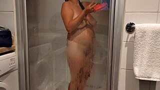 Tanned Egyptian stepsister shows her shaved pussy and natural tits in Sharm El Sheikh hotel bathroom