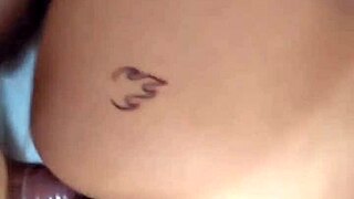 Flashing ass after bath