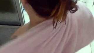 Flashing ass after bath