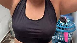 vecina puedes lavar mi ropa por favor te pagare with big ass latina dancing in jeans!