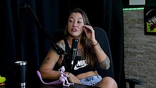 Wow, this safada strips sensually showing tits after chatting about transsexual fantasies and losing virginity!