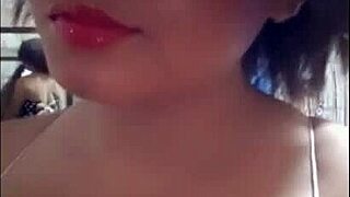 Cumpli el reto para mi hijastro perdi una apuesta y tuve que enviarle porno casero a mi hijastro haciendo un espectaculo porno semi desnuda a mi hijastro porno real casero masturbandome para mi hijastro