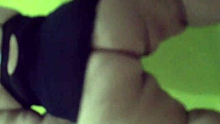 This mature lady with a big butt starts dancing casually without her underwear on. It's all homemade fun from a curvy Latina amateur.