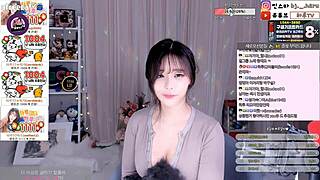 Korean girl with big tits and cute face dancing sexy moves to connect with everyone