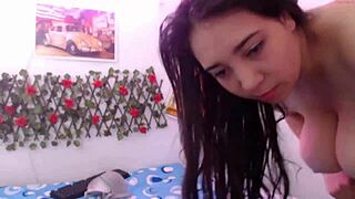 Sexy Chubby Latina Helgahot02 Sucks and Gets Fucked Hard