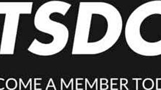 Stacked stepmom Jennifer White, help me cum like that again, her stepdaughter moans.