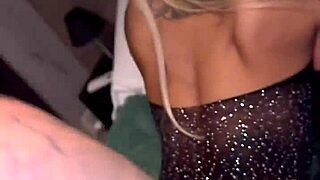 loira rabuda deu um chá de buceta no tatuado magrinho l completo no sheer e x-red