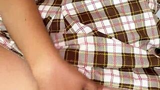 i'm a tight pussy teen 18+ rubbing my trimmed juicy spot hard at home to kinky gaping orgasm