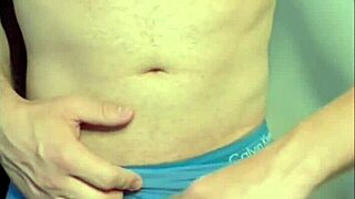 Esse � o tipo de video exclusivo com pretty usa handjob on big cock!