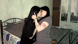 i love watching raw scissoring and lesbian kissing compilations with wet tight pussies