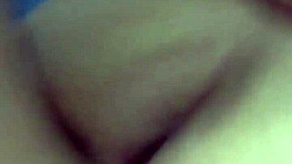 Cantik Indonesia Tipu Teman Buat Seks Homemade Kosong Rumah, Mulai Blowjob